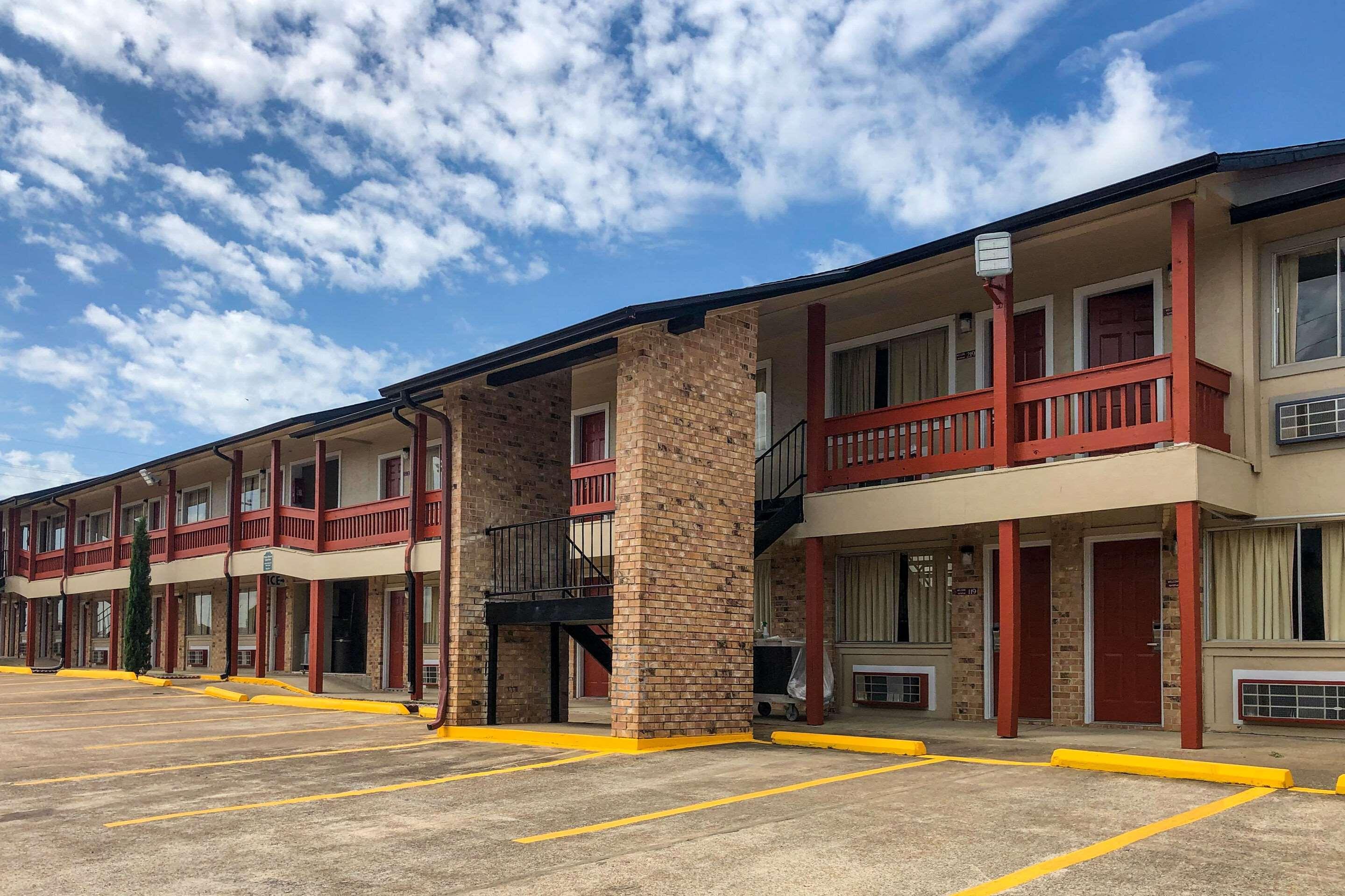 Quality Inn Madisonville Exteriér fotografie